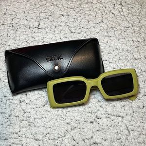 SHEIN | Y2K Matte Green Squared Sunglasses With Case